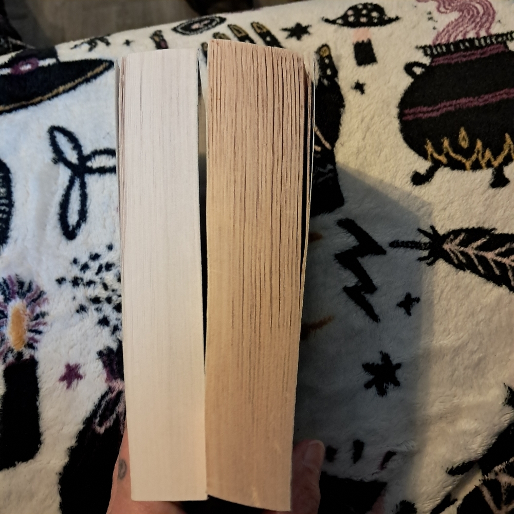 V.C. Andrews Book Set - Roxy's Story & Heaven - Picture 6 of 7